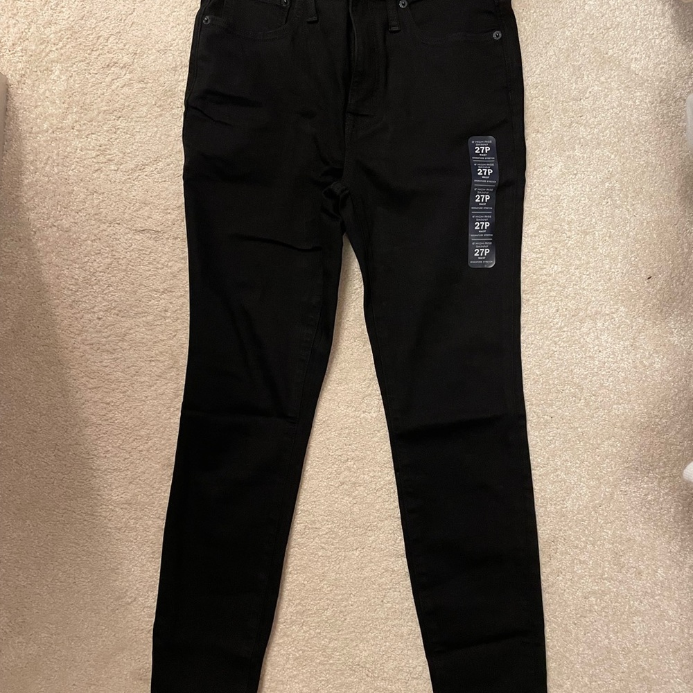 J Crew 10” high rise skinny jean with signature stretch 27P. New with tags!